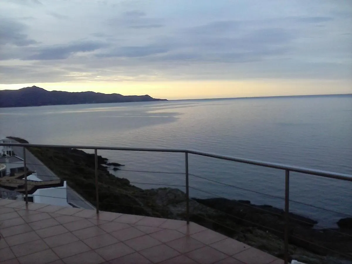 Barca Serena El Port De La Selva 0*,